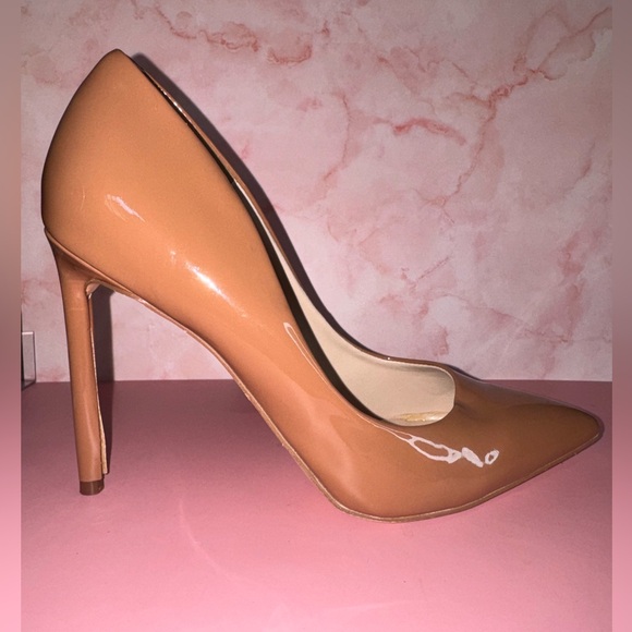 Fashion Nova Women's Brown Heels - Picture 5 of 7